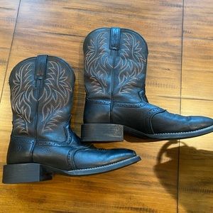 Ariat Men's Sport Black Wide Square Toe Cowboy Boots • Worn a few times •